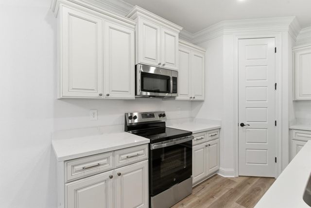 103 S Founders Way, Hattiesburg, MS 39401