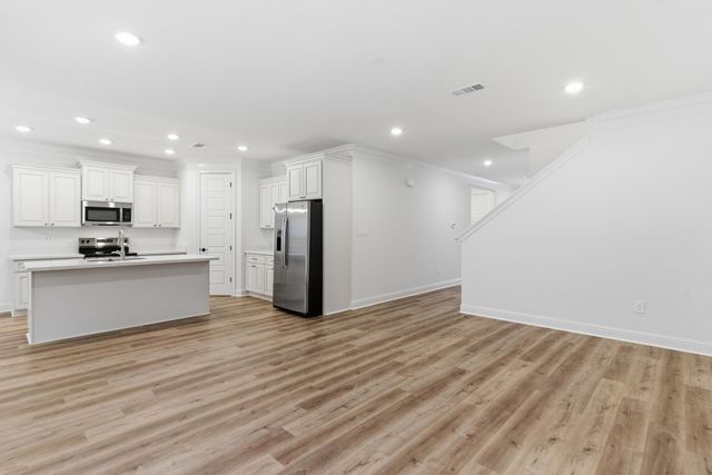 103 S Founders Way, Hattiesburg, MS 39401