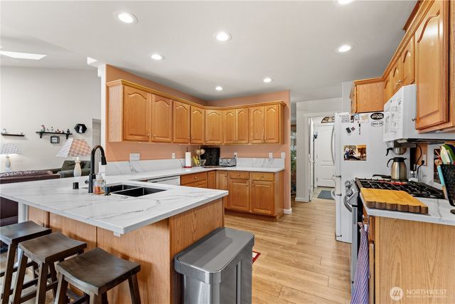 6139 86th Ave SE, Olympia, WA 98513
