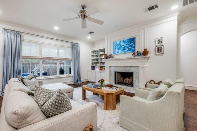 5335 Emerson Avenue, Dallas, TX 75209