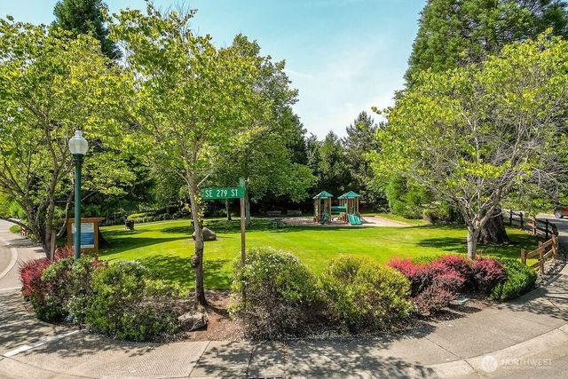 27977 251st Avenue SE, Maple Valley, WA 98038