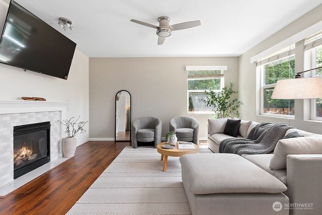 27977 251st Avenue SE, Maple Valley, WA 98038