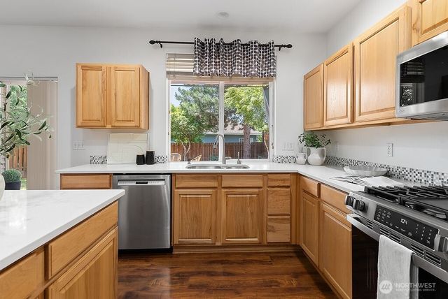 27977 251st Avenue SE, Maple Valley, WA 98038