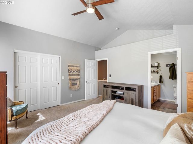 21117 Ne OSBURN Loop, Fairview, OR 97024