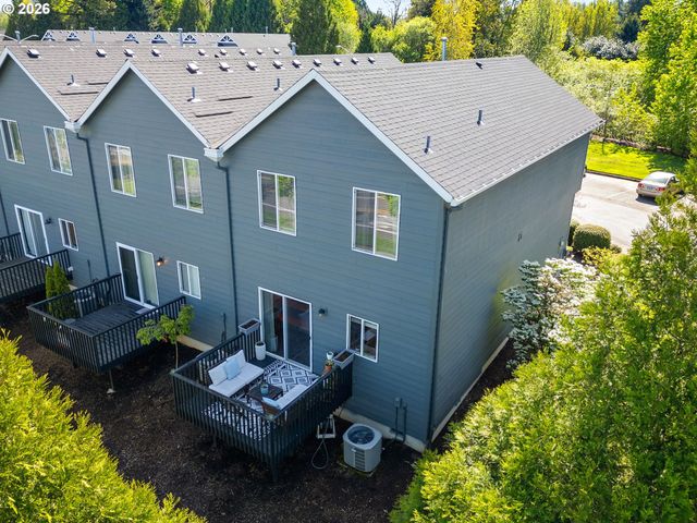 21117 Ne OSBURN Loop, Fairview, OR 97024