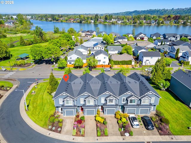 21117 Ne OSBURN Loop, Fairview, OR 97024