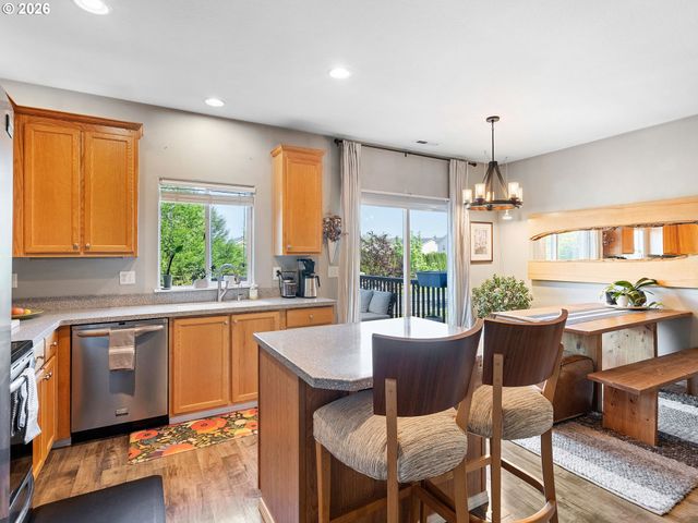21117 Ne OSBURN Loop, Fairview, OR 97024