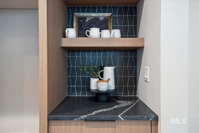 7290 W Bed Mill St, Eagle, ID 83616