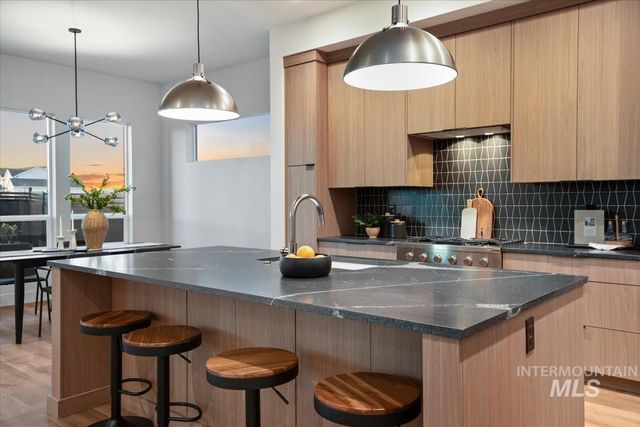 7290 W Bed Mill St, Eagle, ID 83616