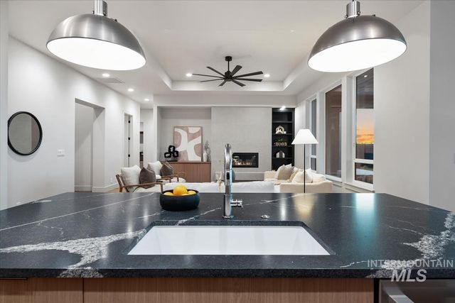 7290 W Bed Mill St, Eagle, ID 83616