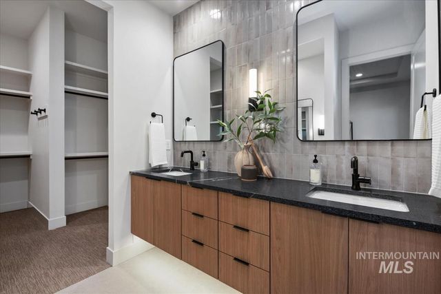 7290 W Bed Mill St, Eagle, ID 83616