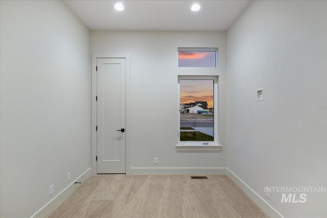 7290 W Bed Mill St, Eagle, ID 83616