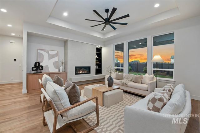 7290 W Bed Mill St, Eagle, ID 83616