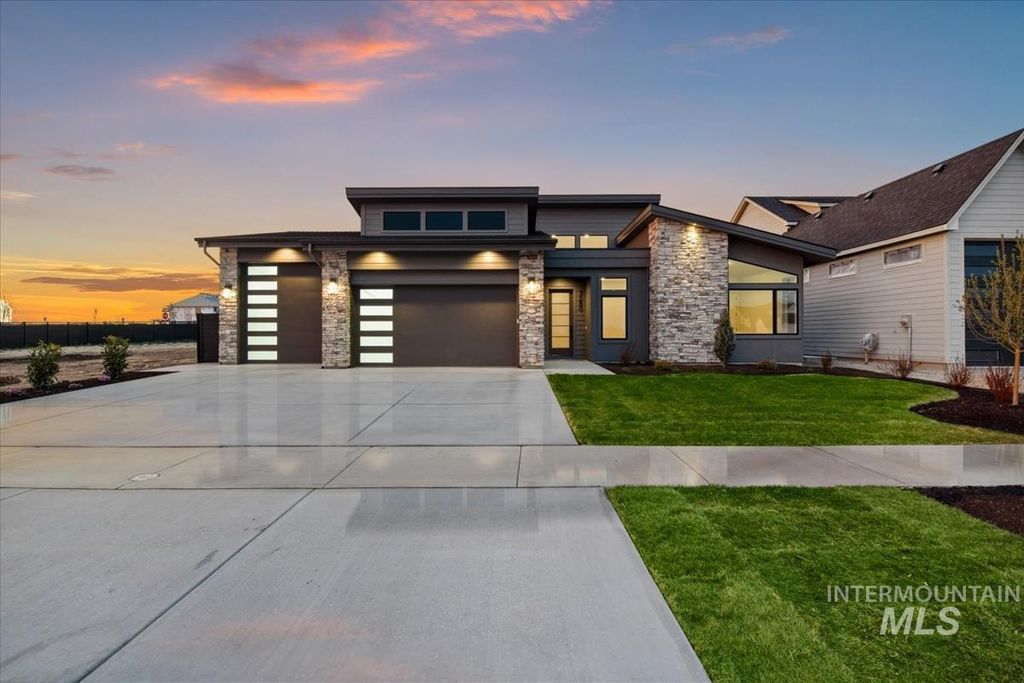 7290 W Bed Mill St, Eagle, ID 83616