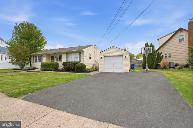 329 MADISON AVE, Langhorne, PA 19047