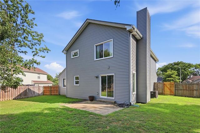 10304 NW 85th Court, Kansas City, MO 64153