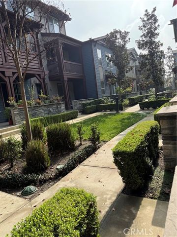 717 S Azusa C, Azusa, CA 91702