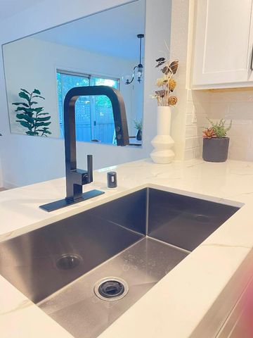 20 Torregata Loop, San Jose, CA 95134