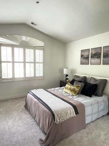 20 Torregata Loop, San Jose, CA 95134