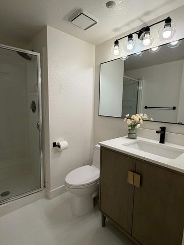 20 Torregata Loop, San Jose, CA 95134