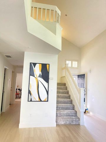 20 Torregata Loop, San Jose, CA 95134