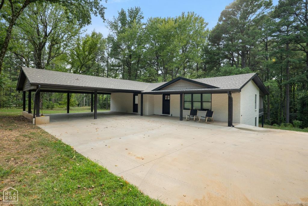 124 County Road 105, Bono, AR 72416