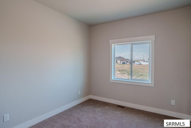 605 Badlands St, Shelley, ID 83274