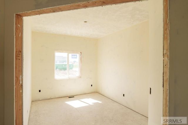 605 Badlands St, Shelley, ID 83274