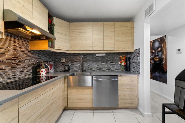 1840 Jefferson Ave 103, Miami Beach, FL 33139