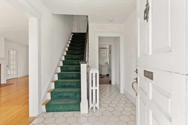 42 Glendale Rd, Sharon, MA 02067