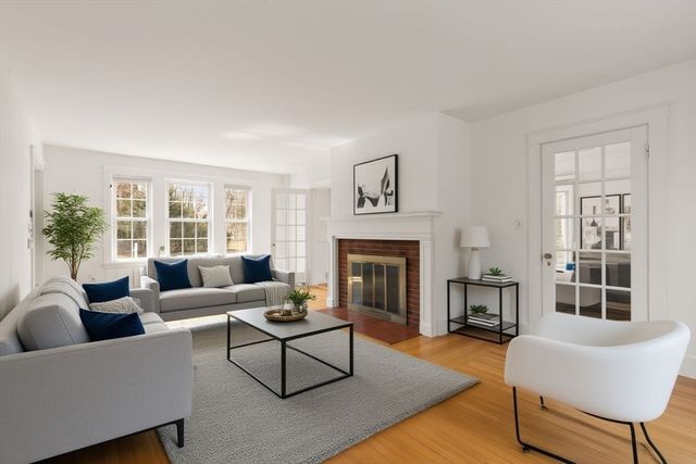 42 Glendale Rd, Sharon, MA 02067