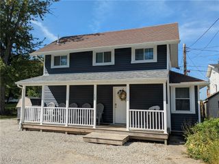 19 Lakehurst Drive, Saybrook, OH 44004