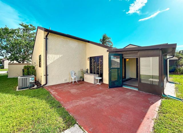 2241 SE Barrington Street, Port St. Lucie, FL 34952