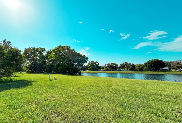 2241 SE Barrington Street, Port St. Lucie, FL 34952