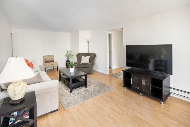 220 Bedford St E-6, Bridgewater, MA 02324