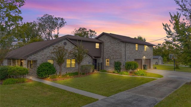6012 Crosby Cedar Bayou Road, Baytown, TX 77521