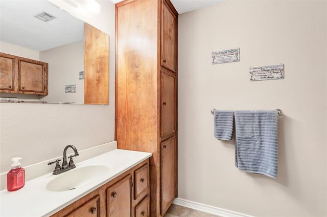 6012 Crosby Cedar Bayou Road, Baytown, TX 77521