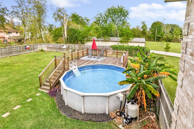 6012 Crosby Cedar Bayou Road, Baytown, TX 77521