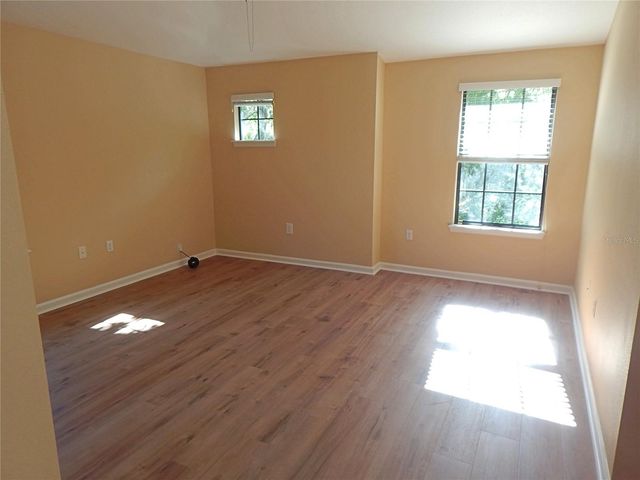 5716 KINGLETSOUND PLACE, Lithia, FL 33547