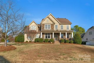 6720 Old Persimmon Drive, Charlotte, NC 28227