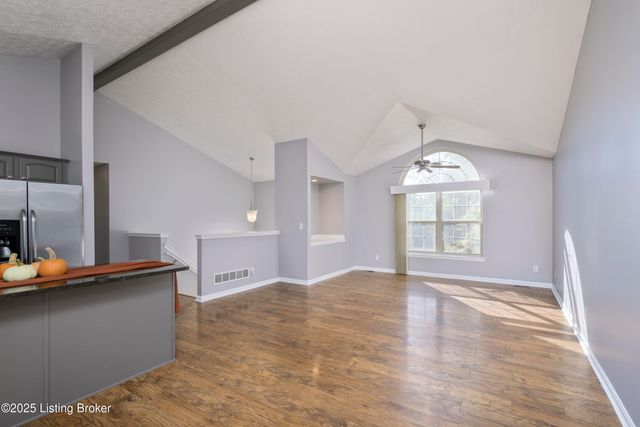 1034 Brookstone Ct, Georgetown, IN 47122