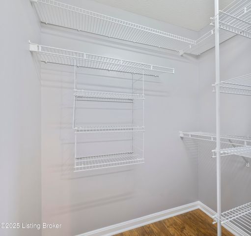 1034 Brookstone Ct, Georgetown, IN 47122