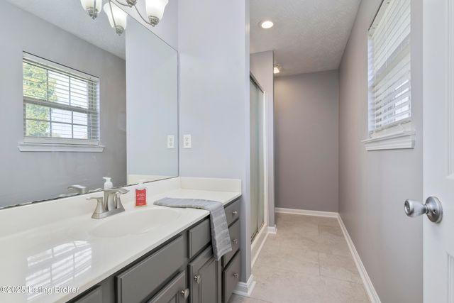 1034 Brookstone Ct, Georgetown, IN 47122