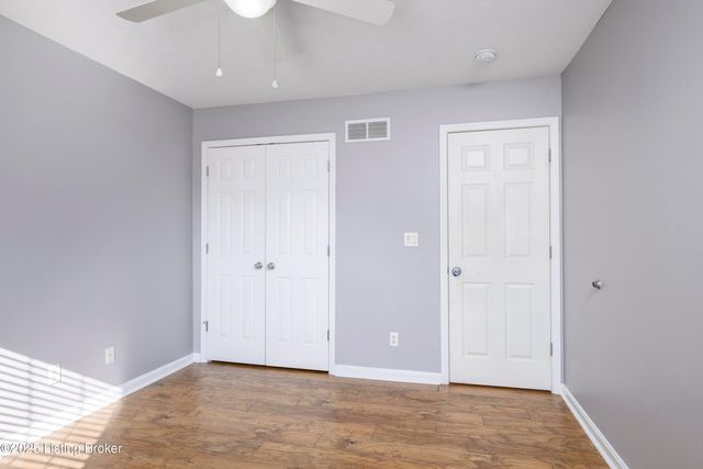 1034 Brookstone Ct, Georgetown, IN 47122