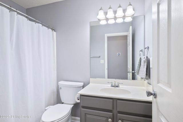 1034 Brookstone Ct, Georgetown, IN 47122