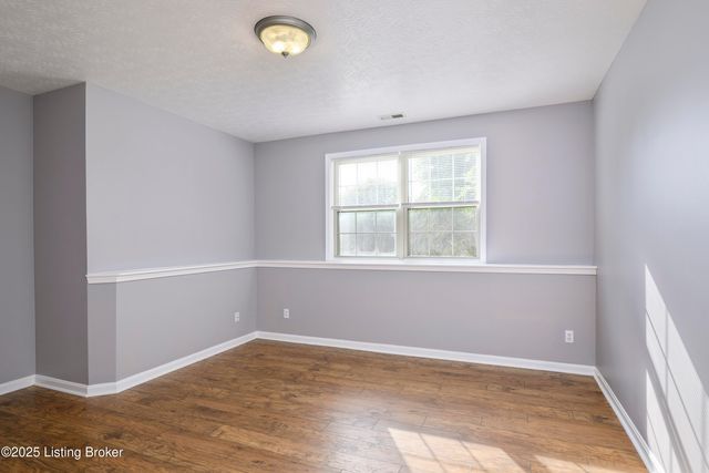 1034 Brookstone Ct, Georgetown, IN 47122