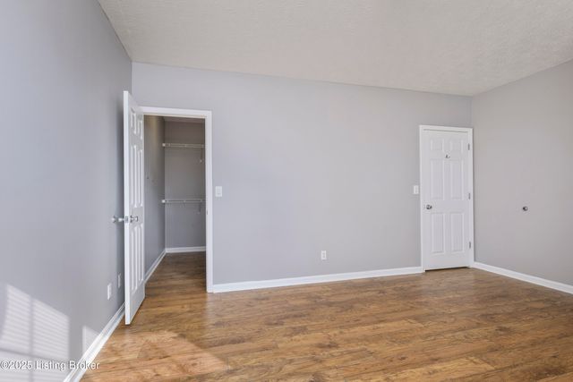 1034 Brookstone Ct, Georgetown, IN 47122