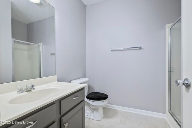 1034 Brookstone Ct, Georgetown, IN 47122