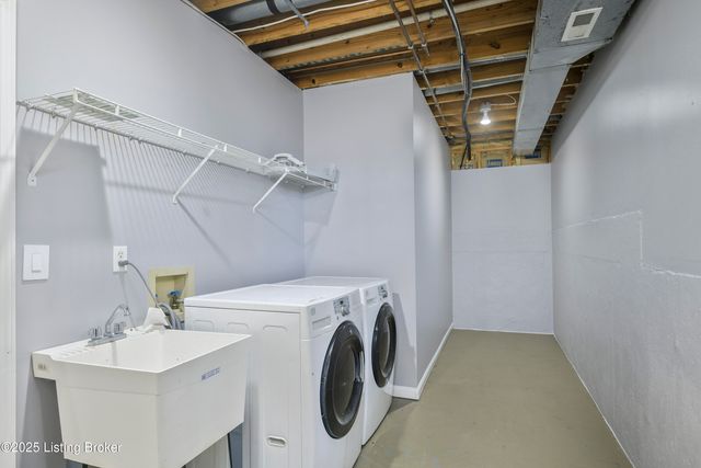 1034 Brookstone Ct, Georgetown, IN 47122