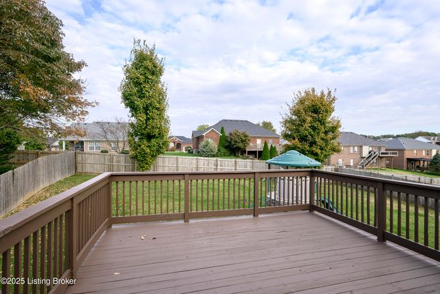 1034 Brookstone Ct, Georgetown, IN 47122